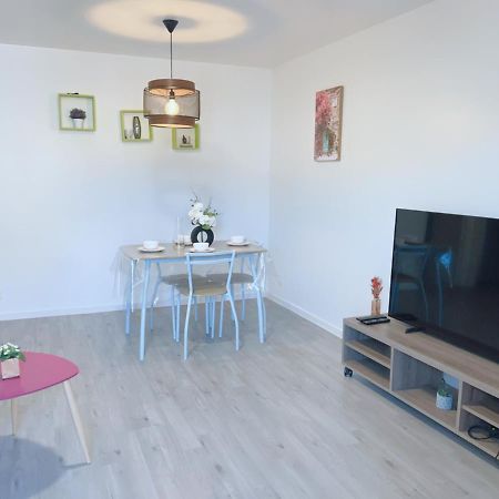 Apt 67M2 Hyper Centre: 2 Chambres, Cuisine Tv Wifi 퐁테네이르콩트 외부 사진