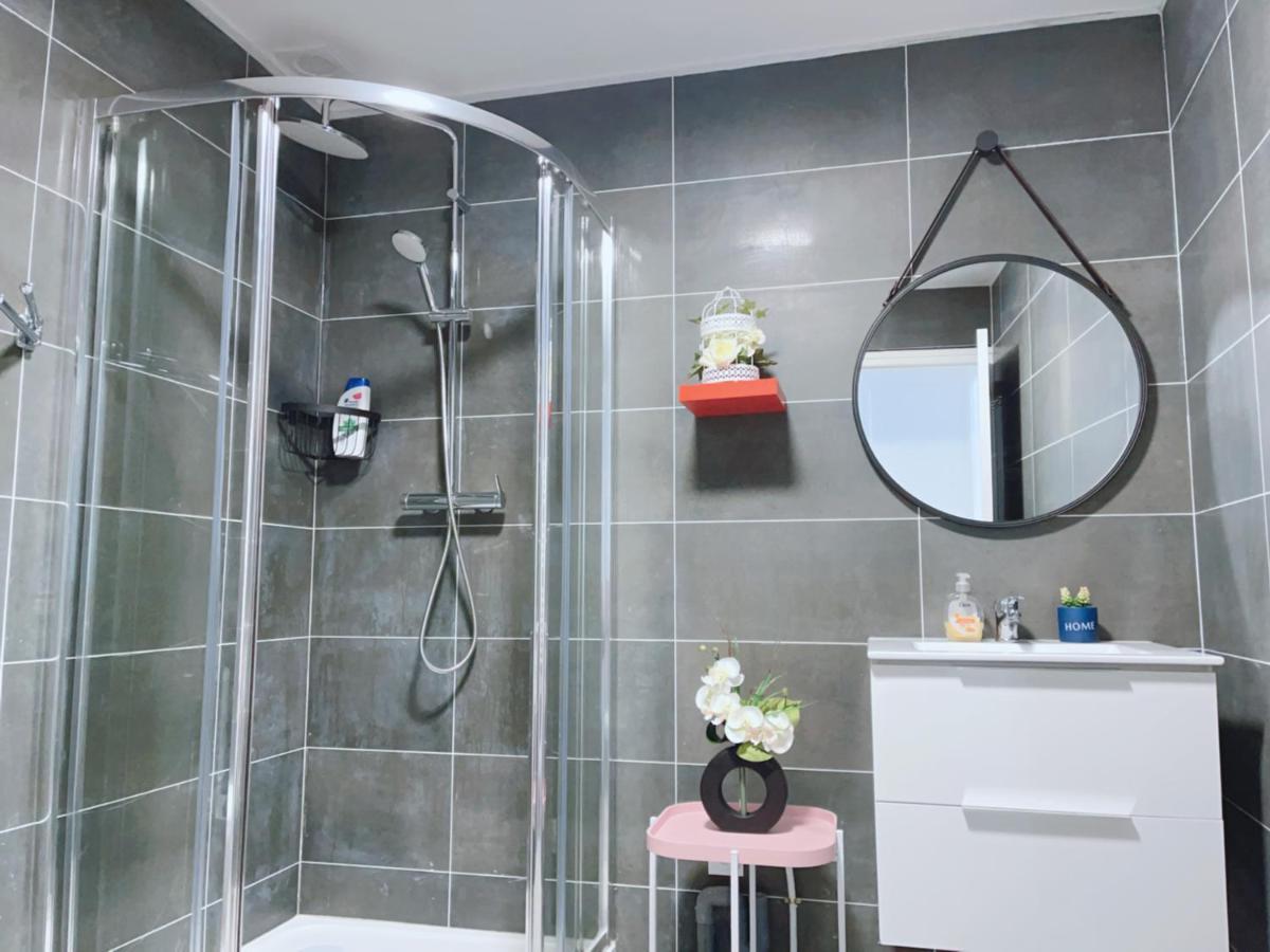 Apt 67M2 Hyper Centre: 2 Chambres, Cuisine Tv Wifi 퐁테네이르콩트 외부 사진